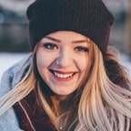 Ayşe K., E-Ticaret Sitesi Sahibi
